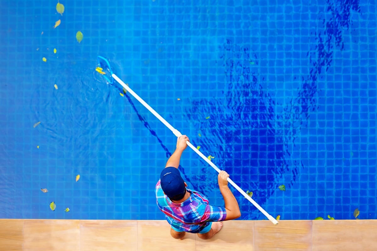 pool cleaning