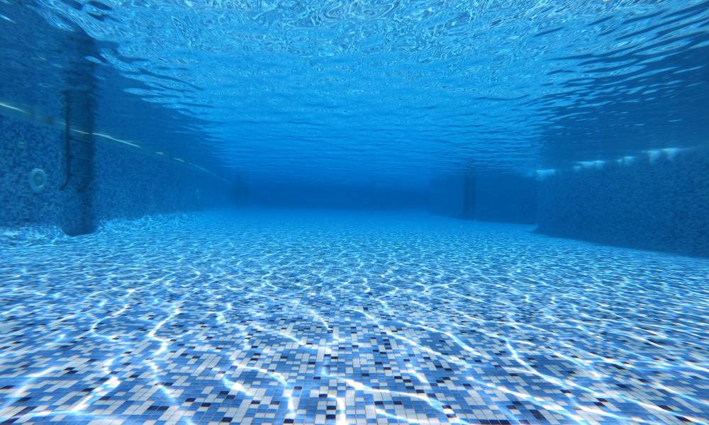 pool underwater
